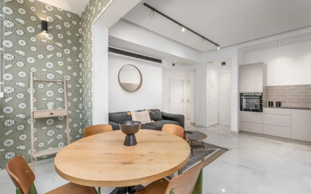 Gordon area - Deluxe 2bdr close to the beach
