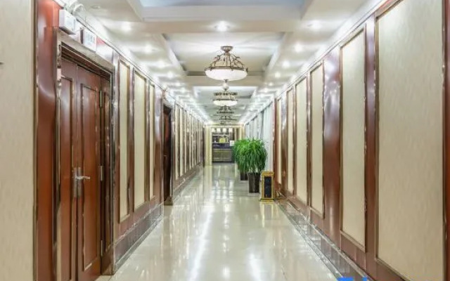 Thank Inn Plus hotel He'nan Zhoukou Chuanhui District Red Star Macalline