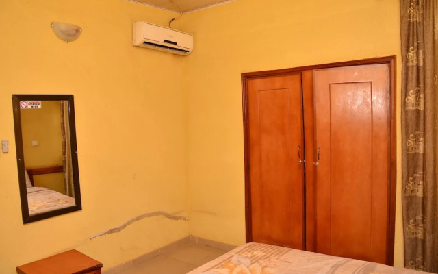 Prestige Hotel Annex
