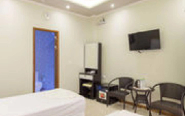 White Sand Lodge at Maafushi