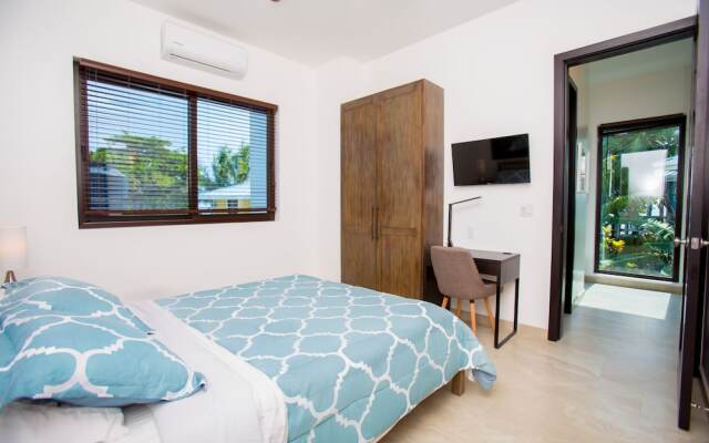 Bella Luna Beach House #227473