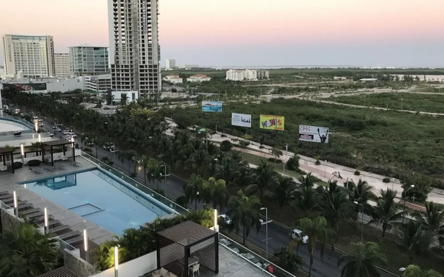 2BR Apartment Malecon Las Americas by TA