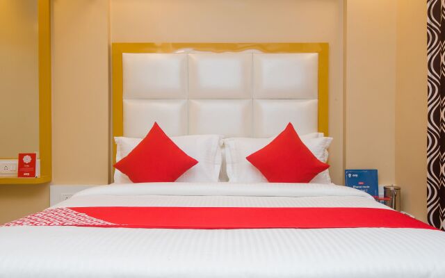 OYO 11720 Gold Coast Inn