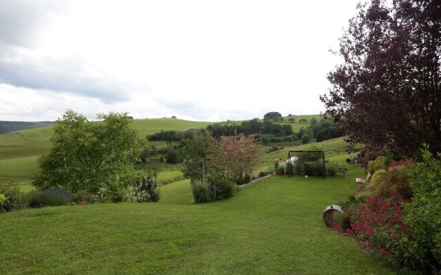 Light Filled Apartment in Düdinghausen Sauerland With Garden