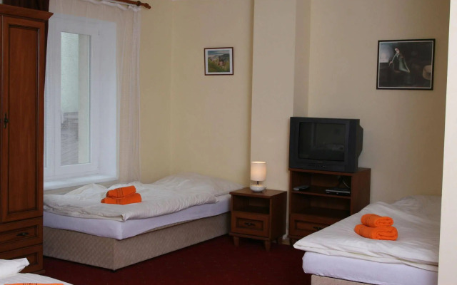 Hotel Aaron