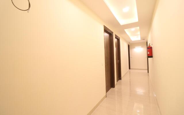 OYO 10480 Hotel PMR