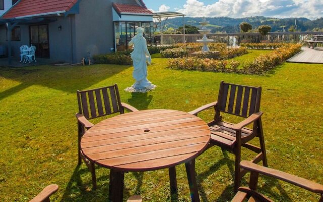 Orewa Cliff Top Holiday Home