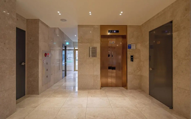 Yaja Hotel Peace Square branch