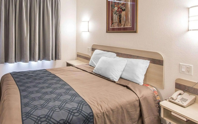 Econo Lodge Morristown