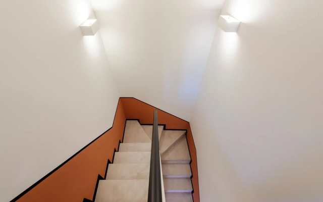 Bright 2BR flat moments from the beach