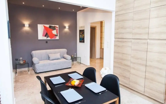 Minimalist 1 BR Apt Next to the Park