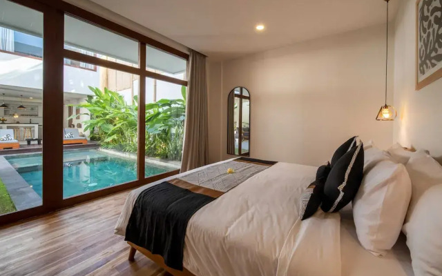 4BR Luxury Modern Contemporary Villa in Canggu