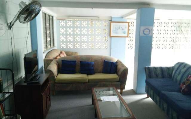 Cairns Girls Hostel