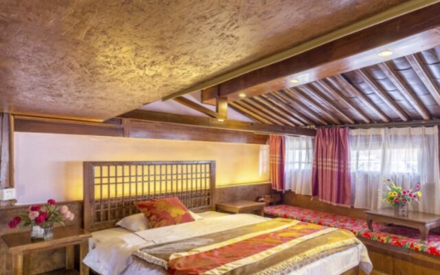 Lijiang Pengyouquan Inn