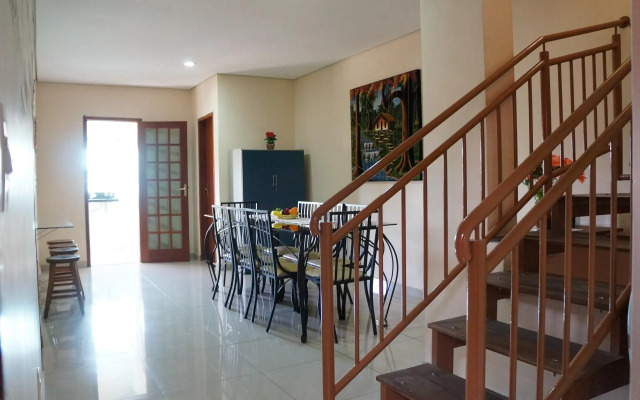 Saint Germain Hostel