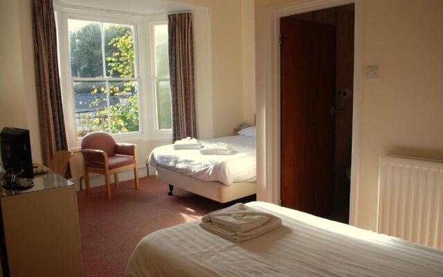 Melbourne-Ardenlea Hotel