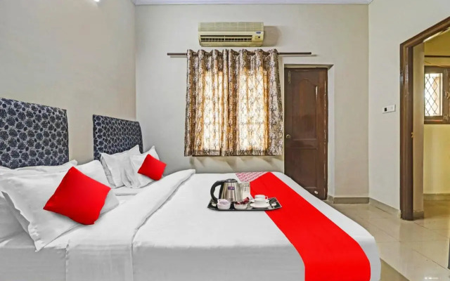 OYO 87614 Altima Suites