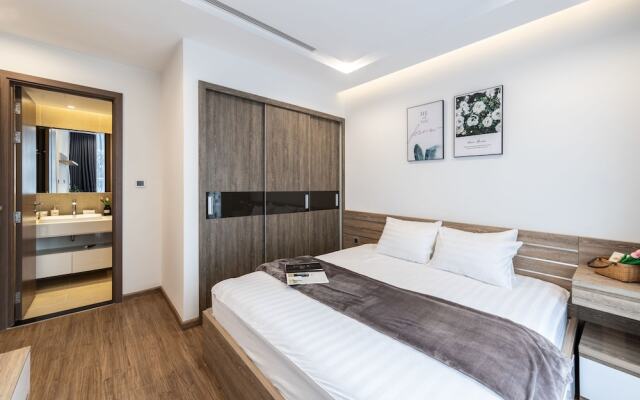 Sweet Apartment in Vinhomes Metropolis