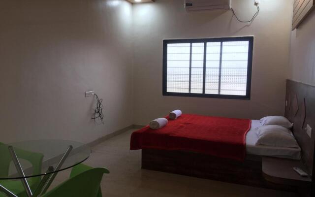 OYO 82156 Shivanand Executive