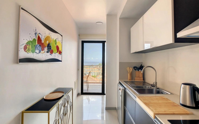 Arigato Apartment by MHM