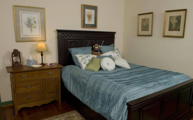 The Tinder Guest House