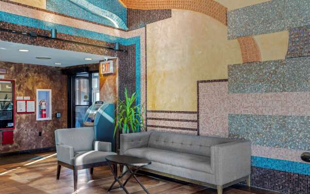 Best Western Plus Brooklyn Bay Hotel
