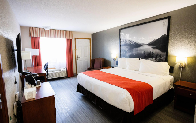 Super 8 by Wyndham Drayton Valley