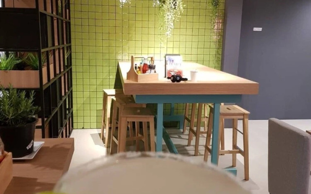 Stay@kata Poshtel