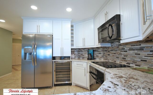 Beach Palms 507 Apartment