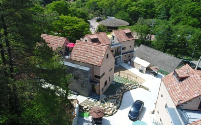 Wanju Madangi Sumokwon Pension