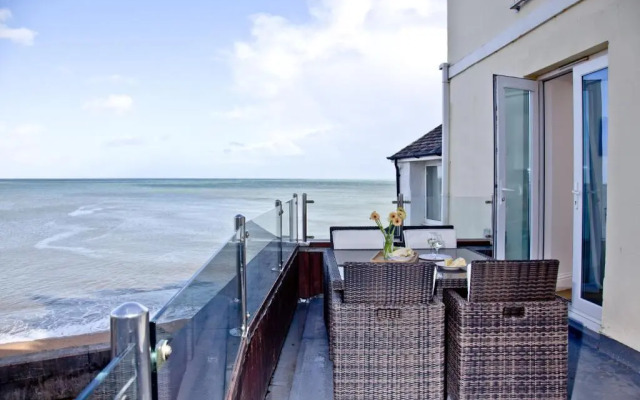 6 At The Beach, Torcross