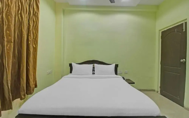 Goroomgo LA GRACE Suit Bhubaneshwar