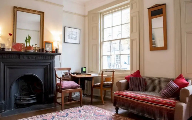 Spacious 2 Bedroom Flat Near Kings Cross And Angel