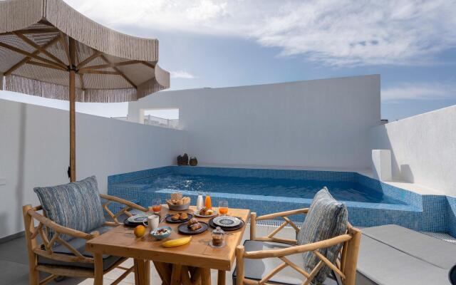Aegean Melody Suites & Villa