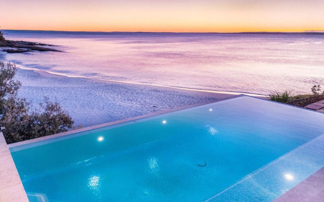 Horizons at Hyams Beach 4pm Check Out Sundays