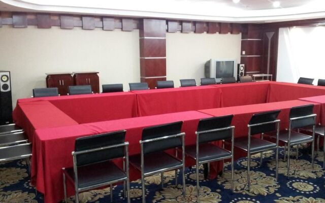 Maiya Business Hotel