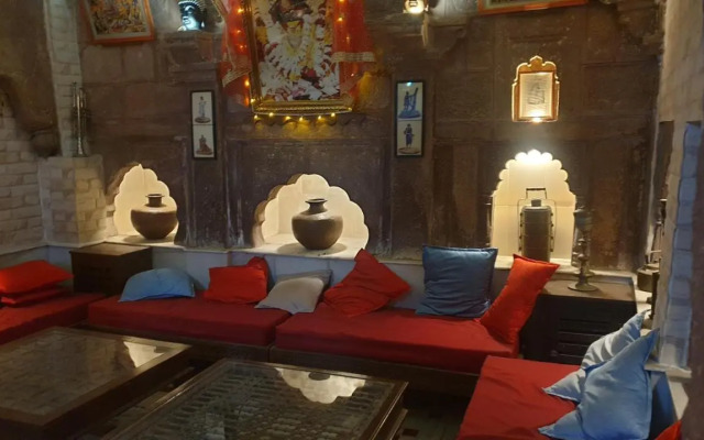 Raj Mandir Boutique Home Stay