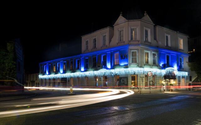 Royal Hotel