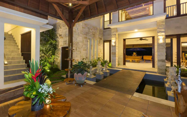 Tini Villa