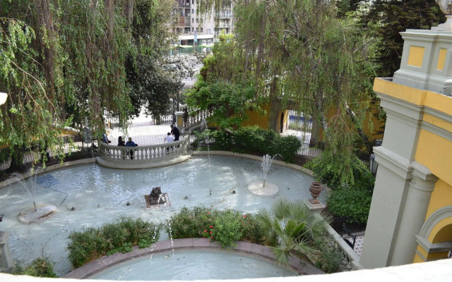 Welèn Hill Downtown Santiago