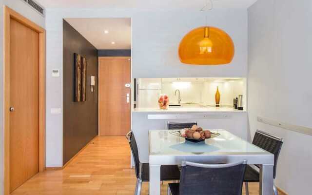 Stylish 1 Bedroom Flat Near La Sagrada Familia