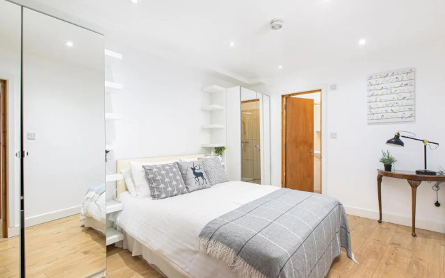 Skyvillion One Bedroom Apartment by London King's Cross