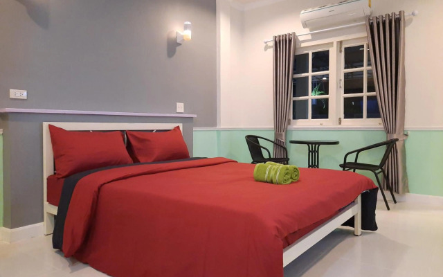 Fancy Carp Resort Hua-Hin