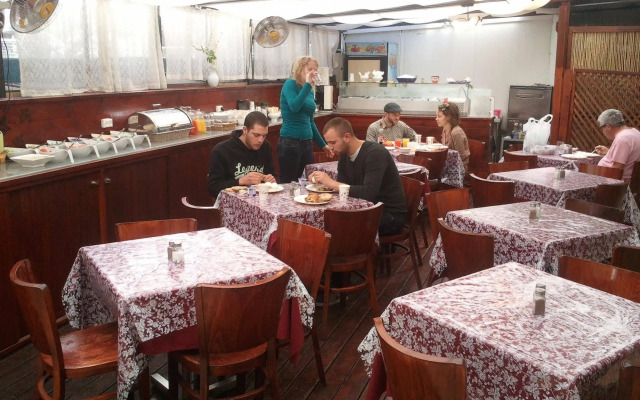 The Colony Hotel