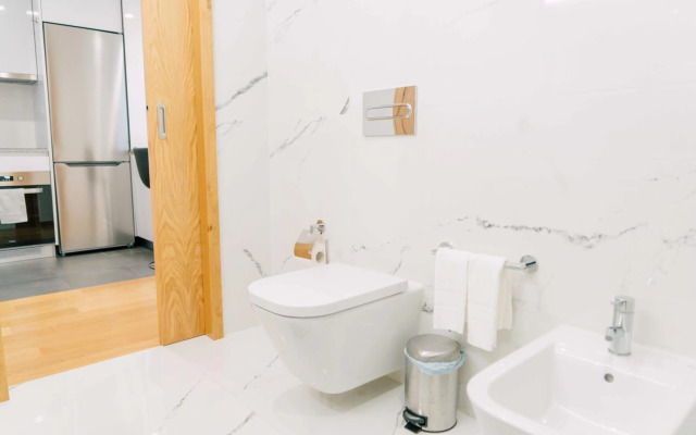 Oporto Yellow Apartments