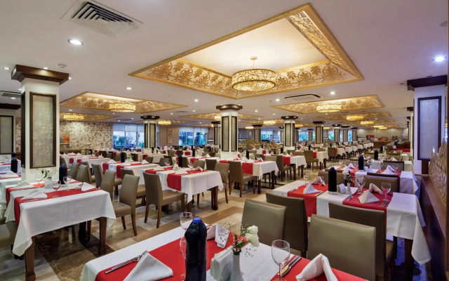 Crystal Tat Beach Golf Resort & Spa - All Inclusive