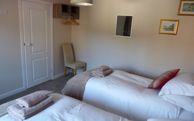 Castleneuk Guest House
