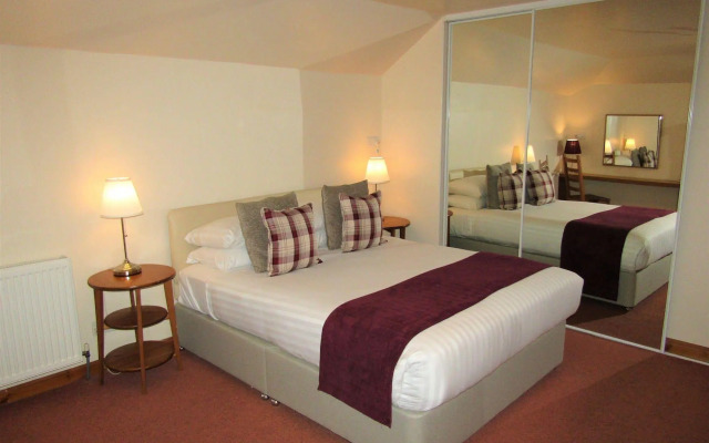 Kingswood Hotel