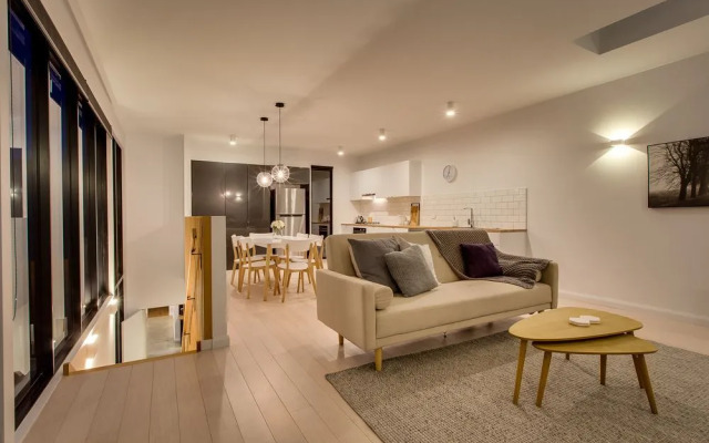 White Room Apartments