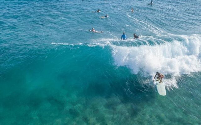 El Encuentro Surf Lodge